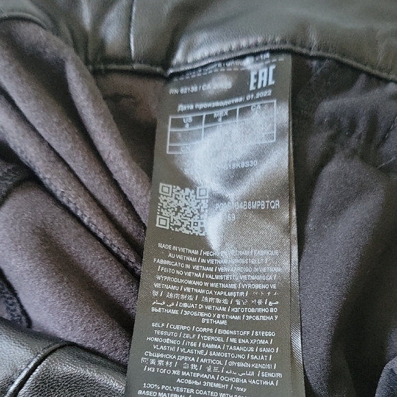 GUESS Black Pleather Pants - Picture 2 of 6